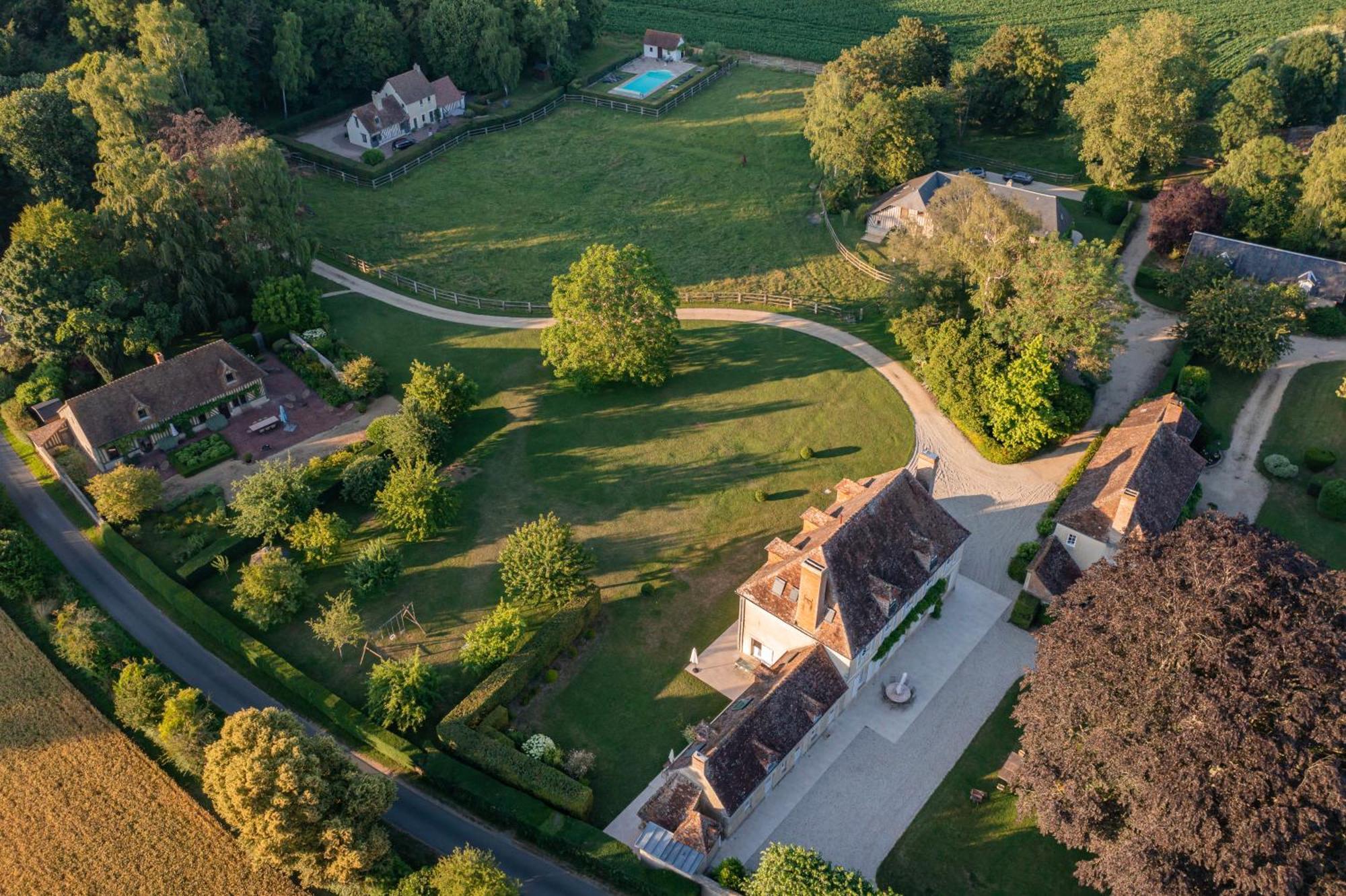 La Maison Corniere Bieville-en-Auge Exterior photo